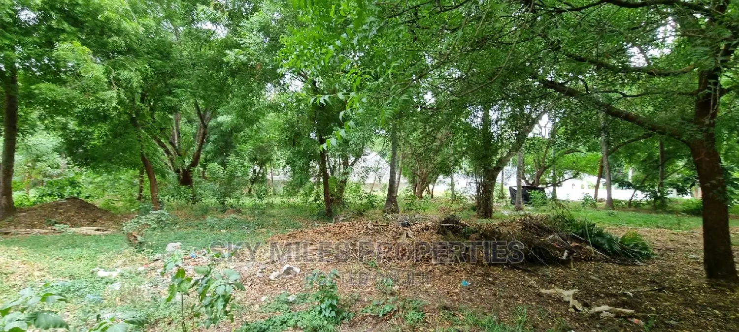 1/4 Plots on Sale in La-Marina Creek Side Mtwapa