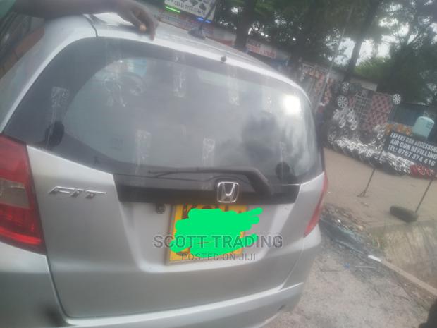 Honda Fit 2010 - thumbnail 2