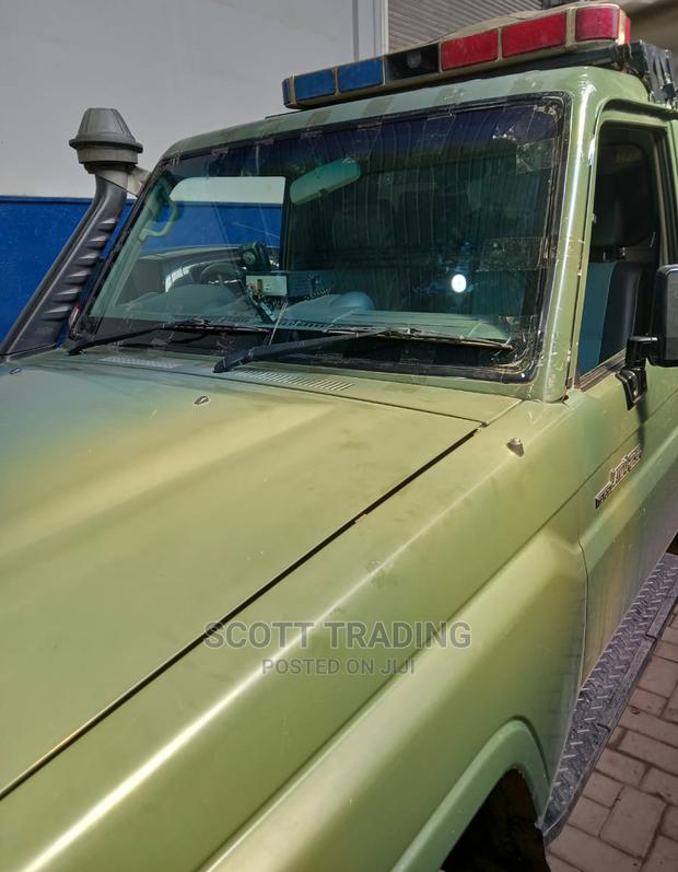 Landcruicer Fj79