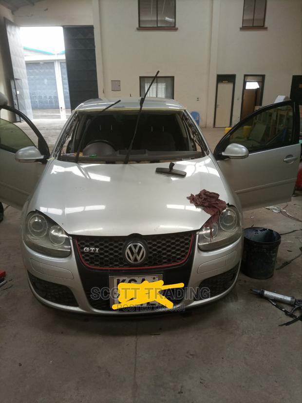 Vw Golf Mark 5 Front Windscreen With Sensor - main view