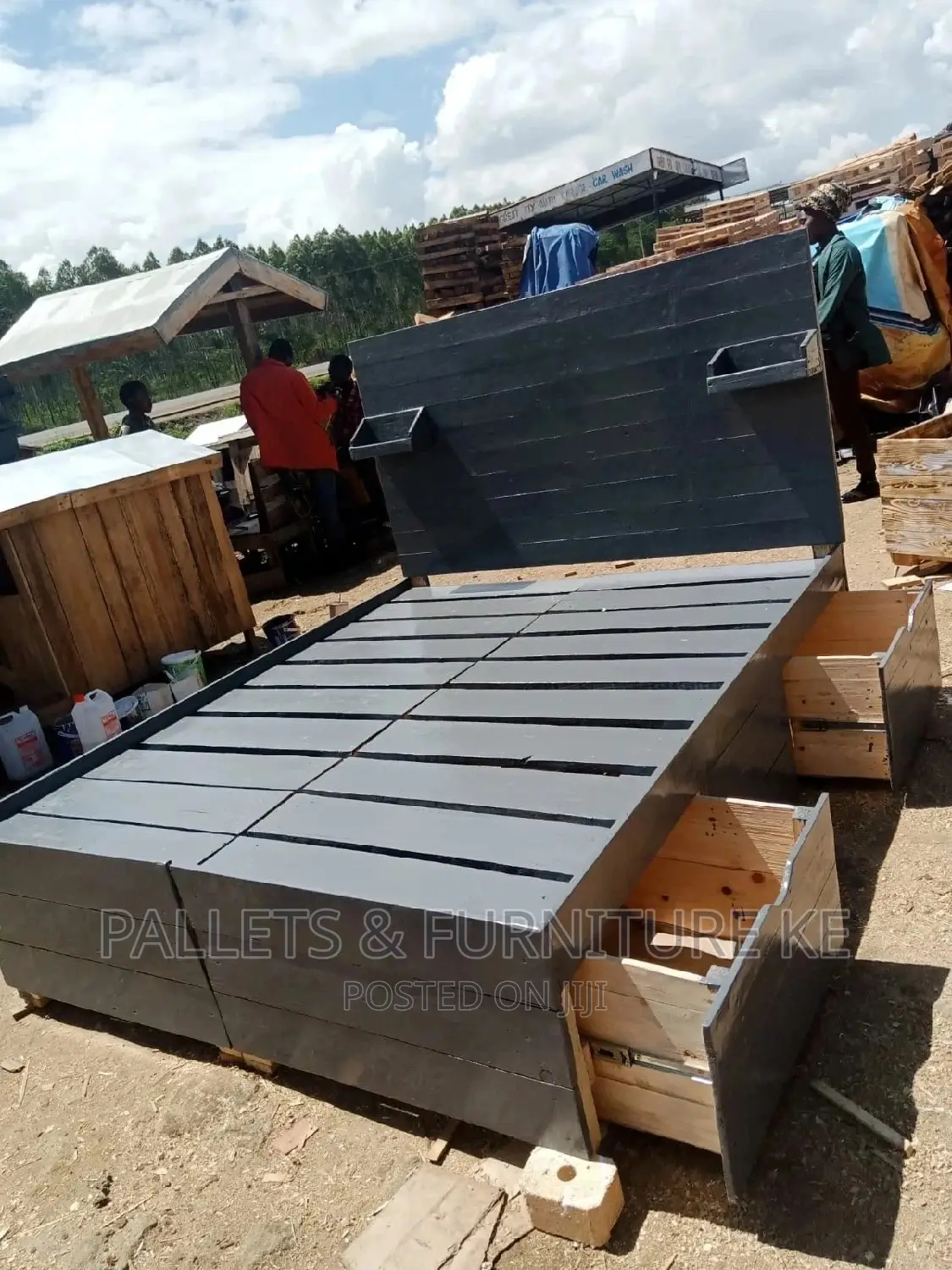 Pallets Bed