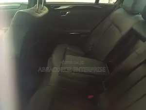 Mercedes-Benz E200 2014 Brown