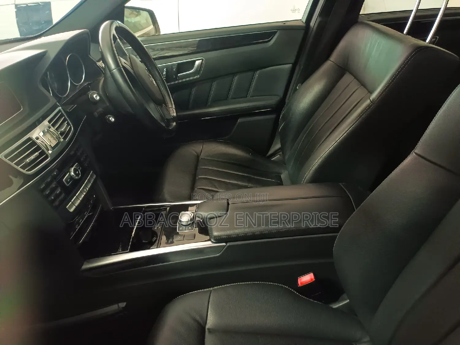 Mercedes-Benz E200 2014 Brown