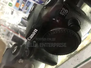 EOS 70D Canon