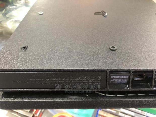 Chipped Slim Ps4, Fiffa22 - thumbnail 4