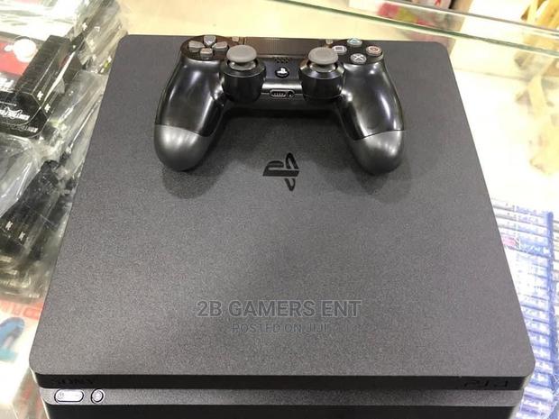 Chipped Slim Ps4, Fiffa22 - main view