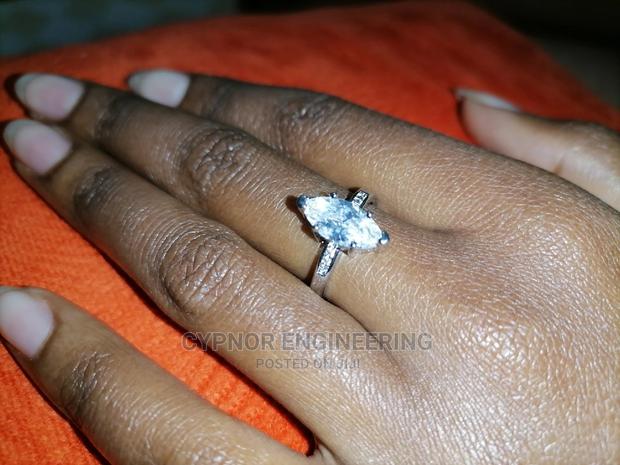 Ring With Free Box - main view