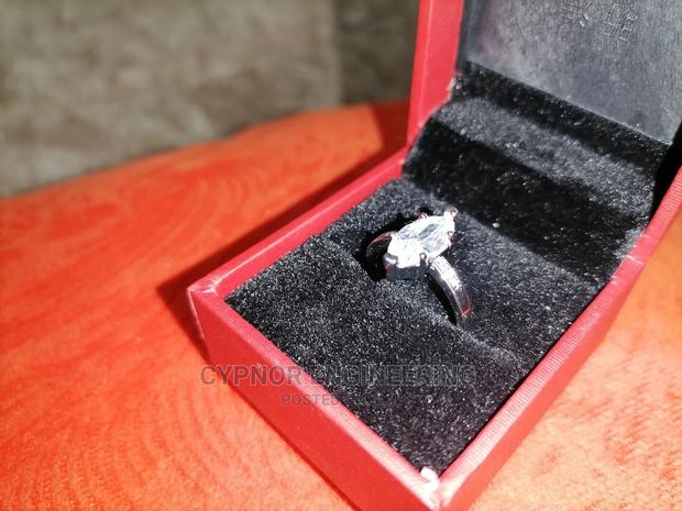 Engagement Ring And Box(Free) - thumbnail 2