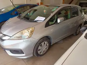Honda Fit Shuttle 1.5 2WD 2014 Silver