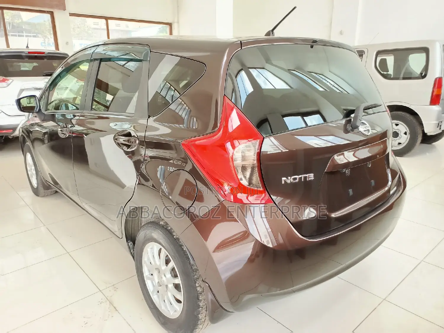 Nissan Note SV Premium 2014 Brown