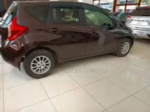 Nissan Note SV Premium 2014 Brown