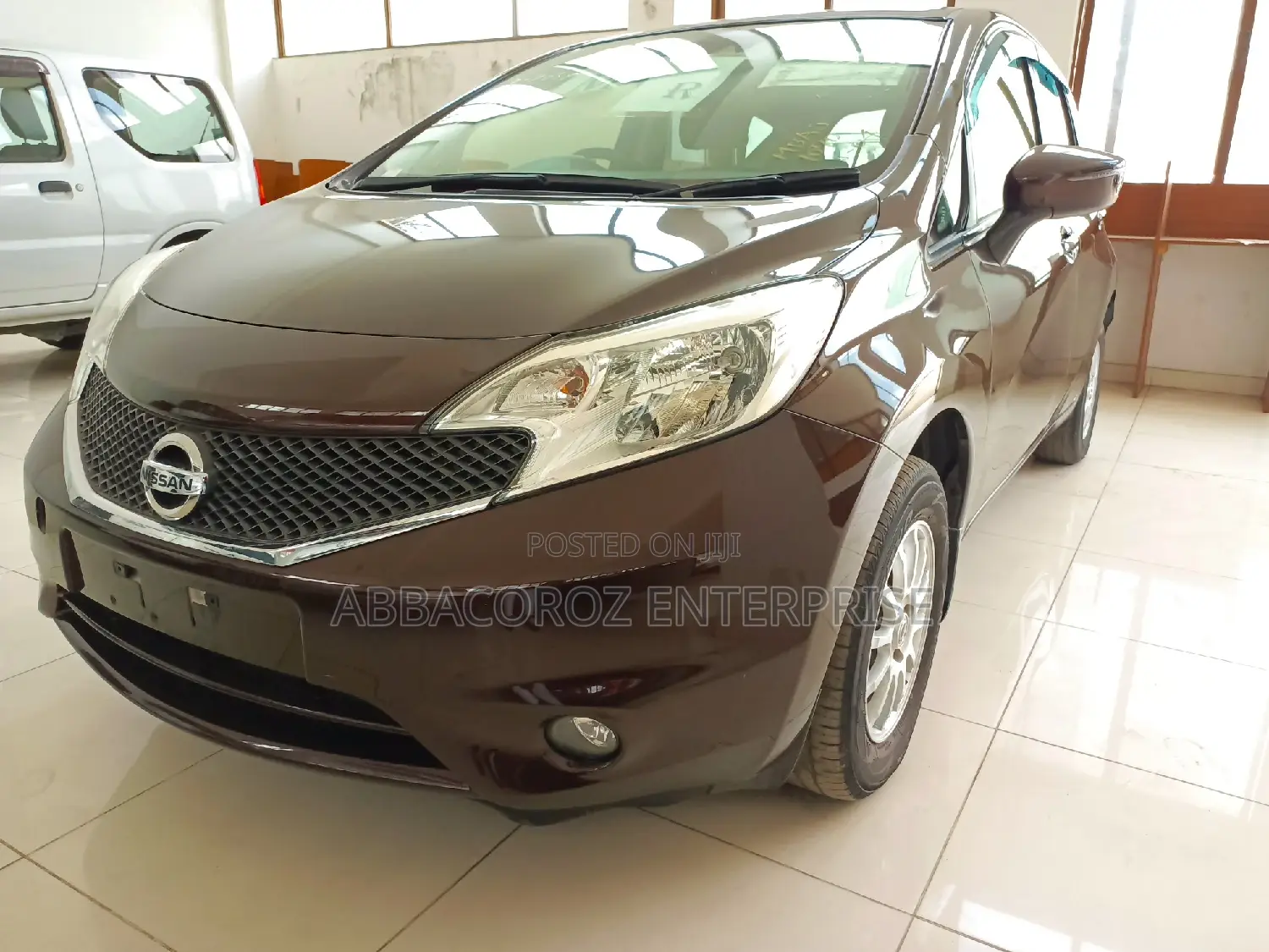 Nissan Note SV Premium 2014 Brown