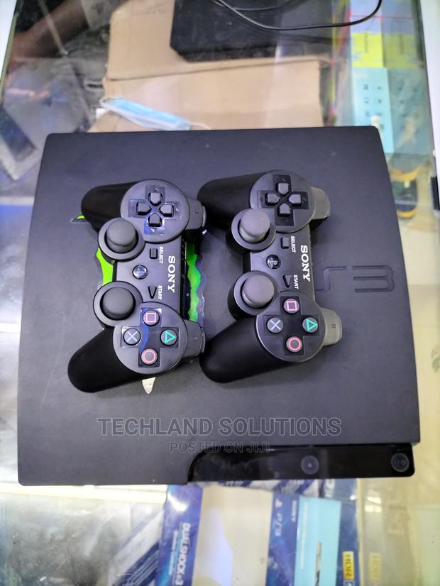 Slim Playstation 3 .PS 3 CHIPPED - main view