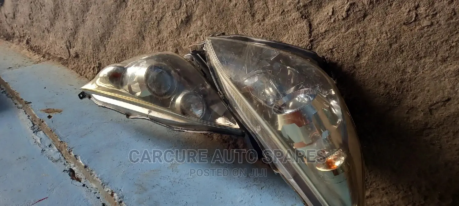 Honda Step Wagon Headlight