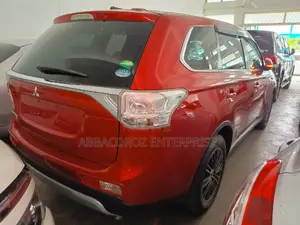 Mitsubishi Outlander 2015 Red
