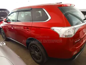 Mitsubishi Outlander 2015 Red