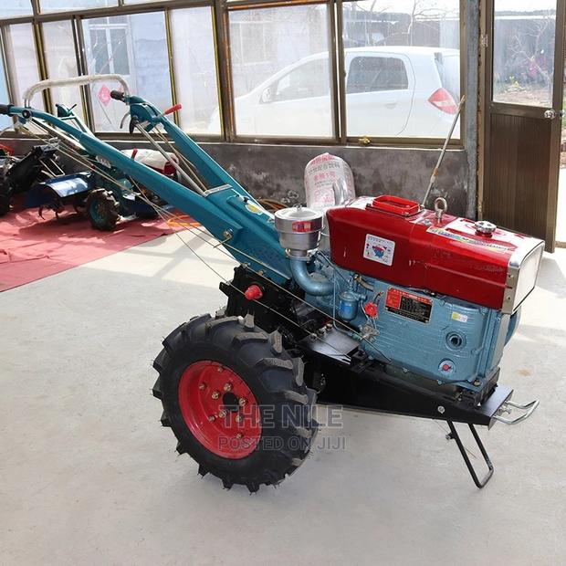 Walking Warehouse Tractor With Stock Diesel Engine - thumbnail 2