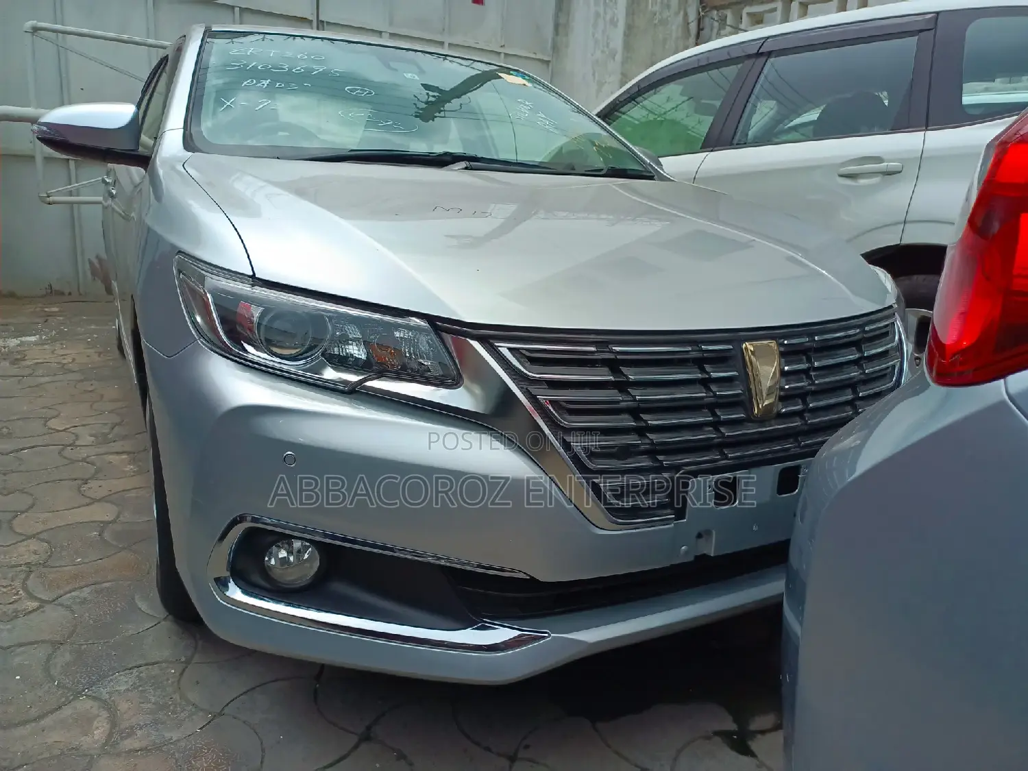 Toyota Premio 2016 1.8 AWD Silver