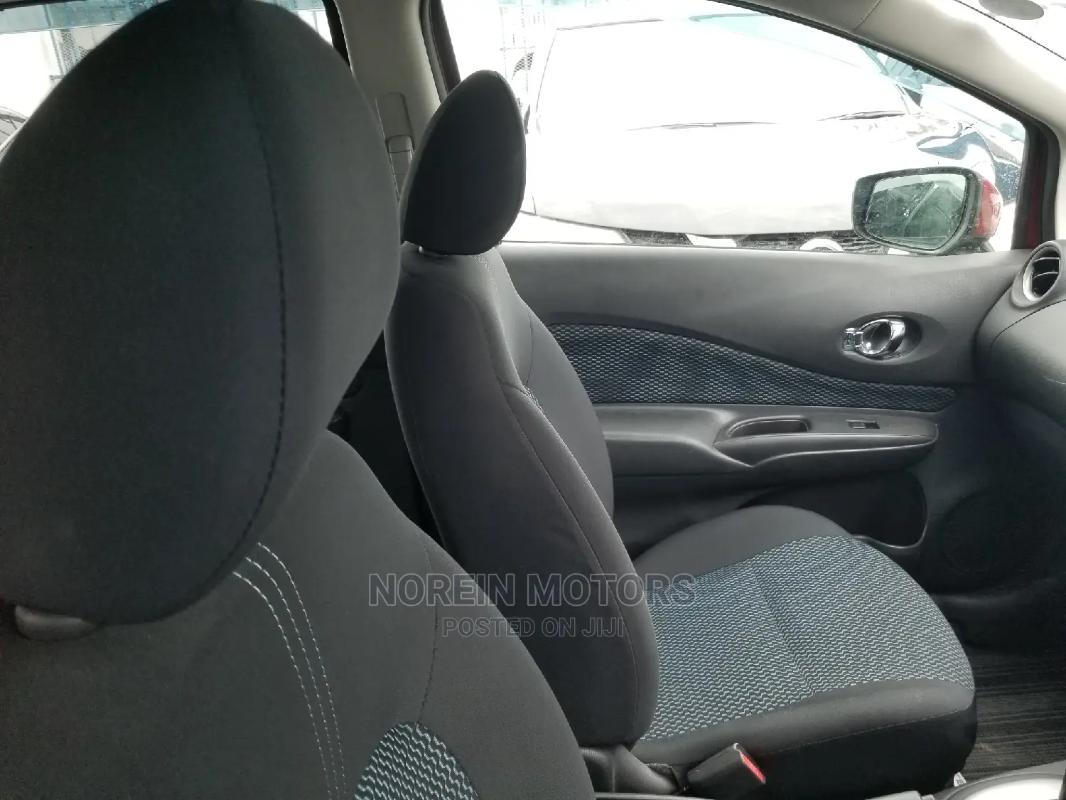 Nissan Note 2014 SV Premium Red