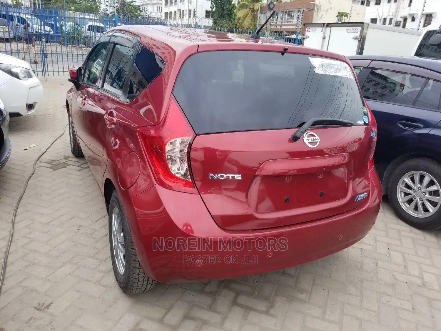 Nissan Note 2014 SV Premium Red