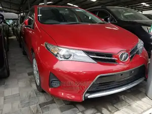 Toyota Auris 2015 Burgandy