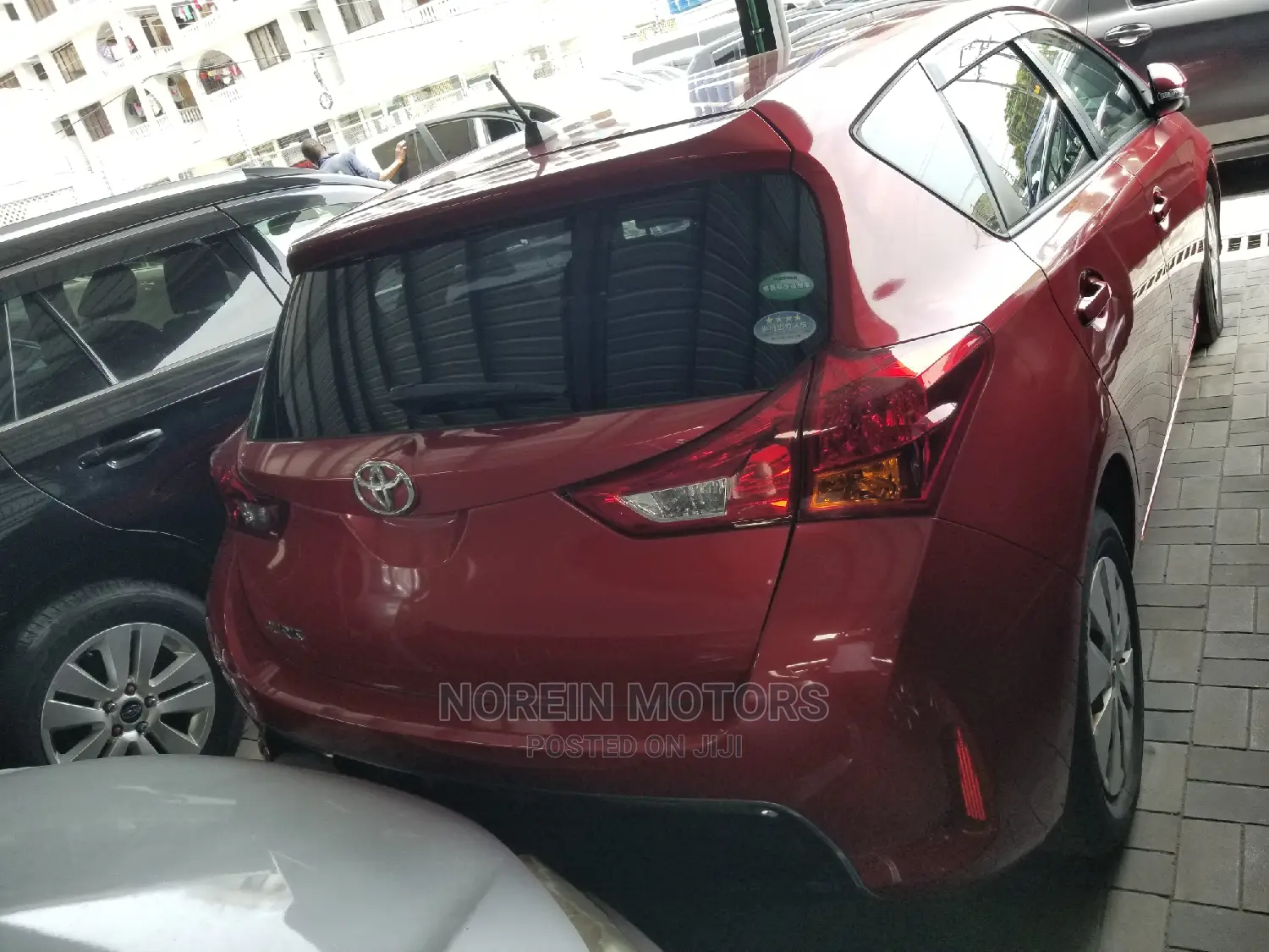 Toyota Auris 2015 Burgandy