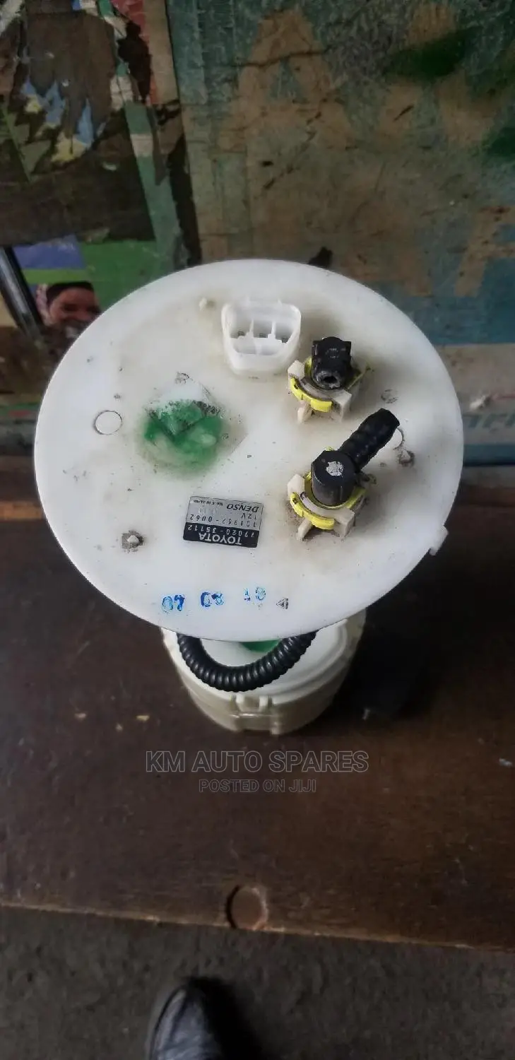 Toyota Land Cruiser Prado Fuel Pump. in Nairobi Central Vehicle Parts