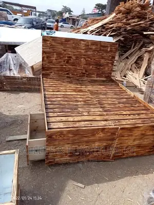 Pallet Bed