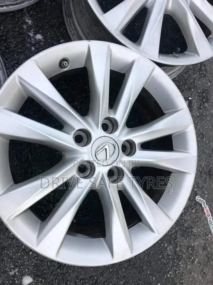 17 Inch Lexus Original Rims Set