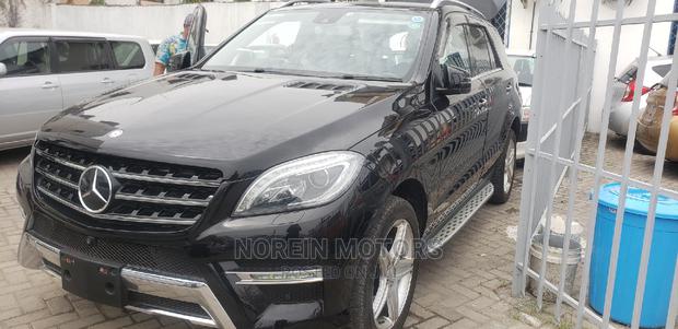 Mercedes-Benz M Class 2015 Black - thumbnail 2