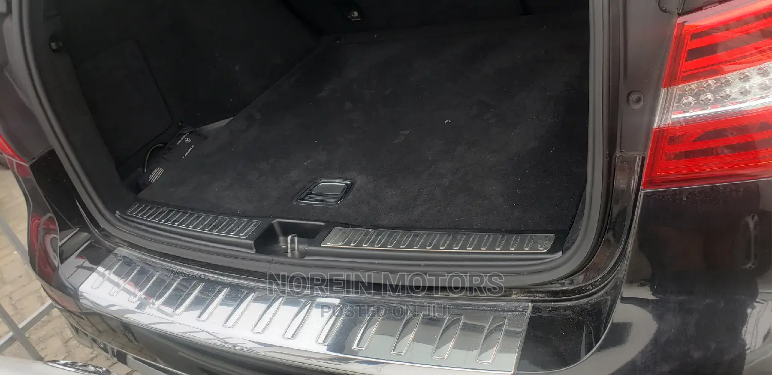 Mercedes-Benz M Class 2015 Black