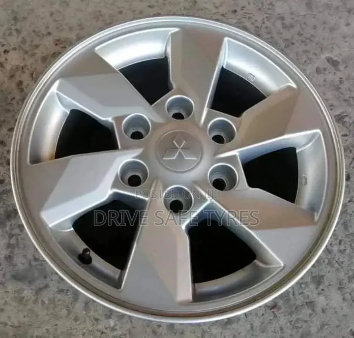 16 Mitsubishi Original Rims Set
