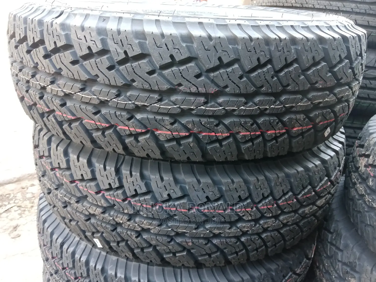 Bridgestone Tyre 225/75r15