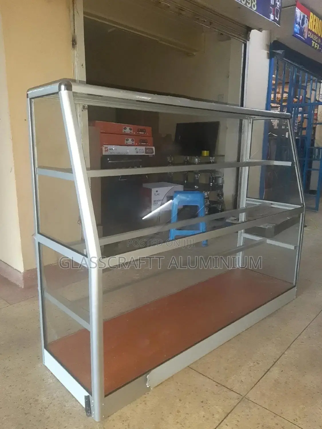 Top Bent Aluminium Desplay