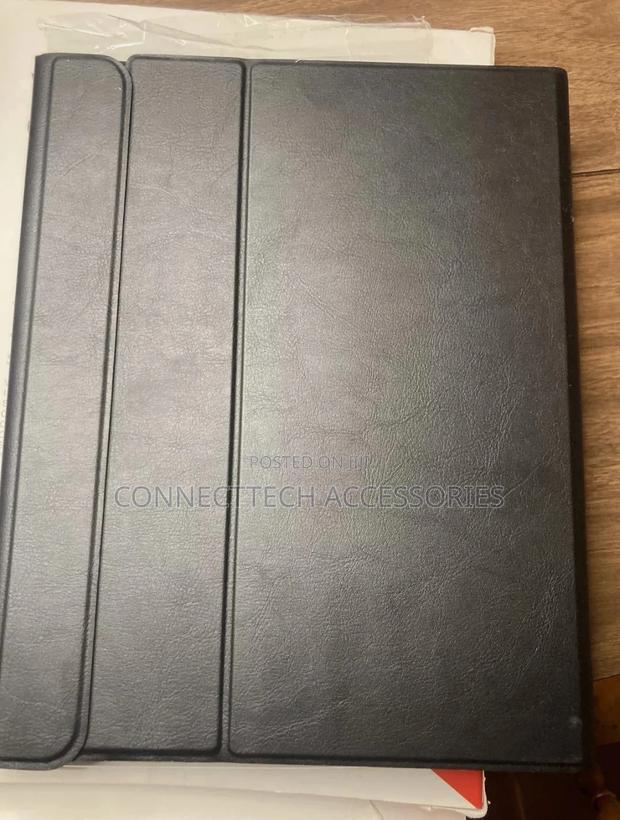 iPad Pro 12.9 3rd Gen 2018 Smart Keyboard Case - thumbnail 6