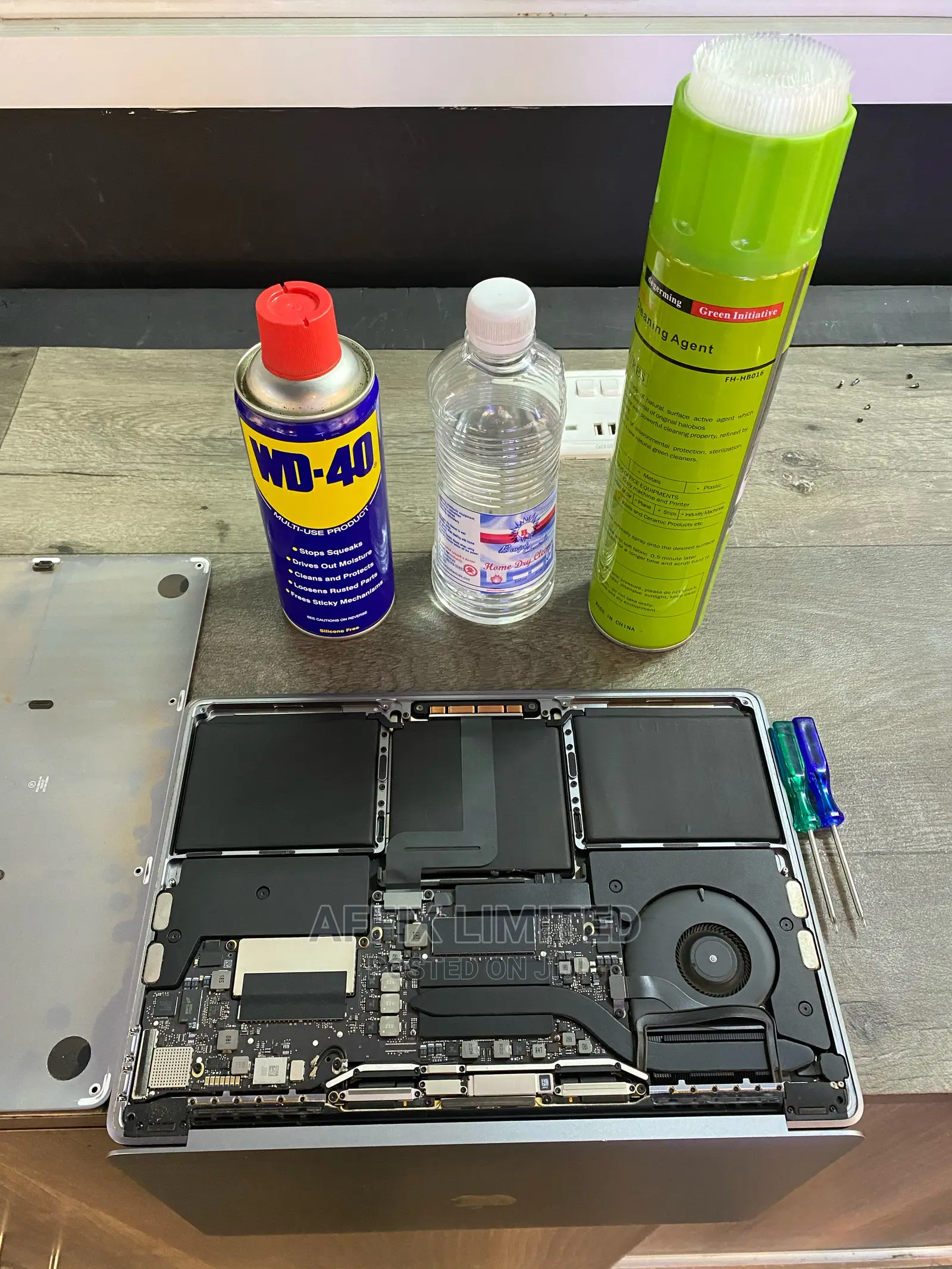 Macbook Servicing and Repairs
