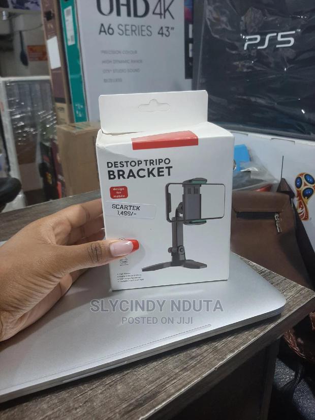 Desktop Phone Holder - main view