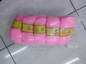 10 Small Robin Knitting/Crochet Yarn