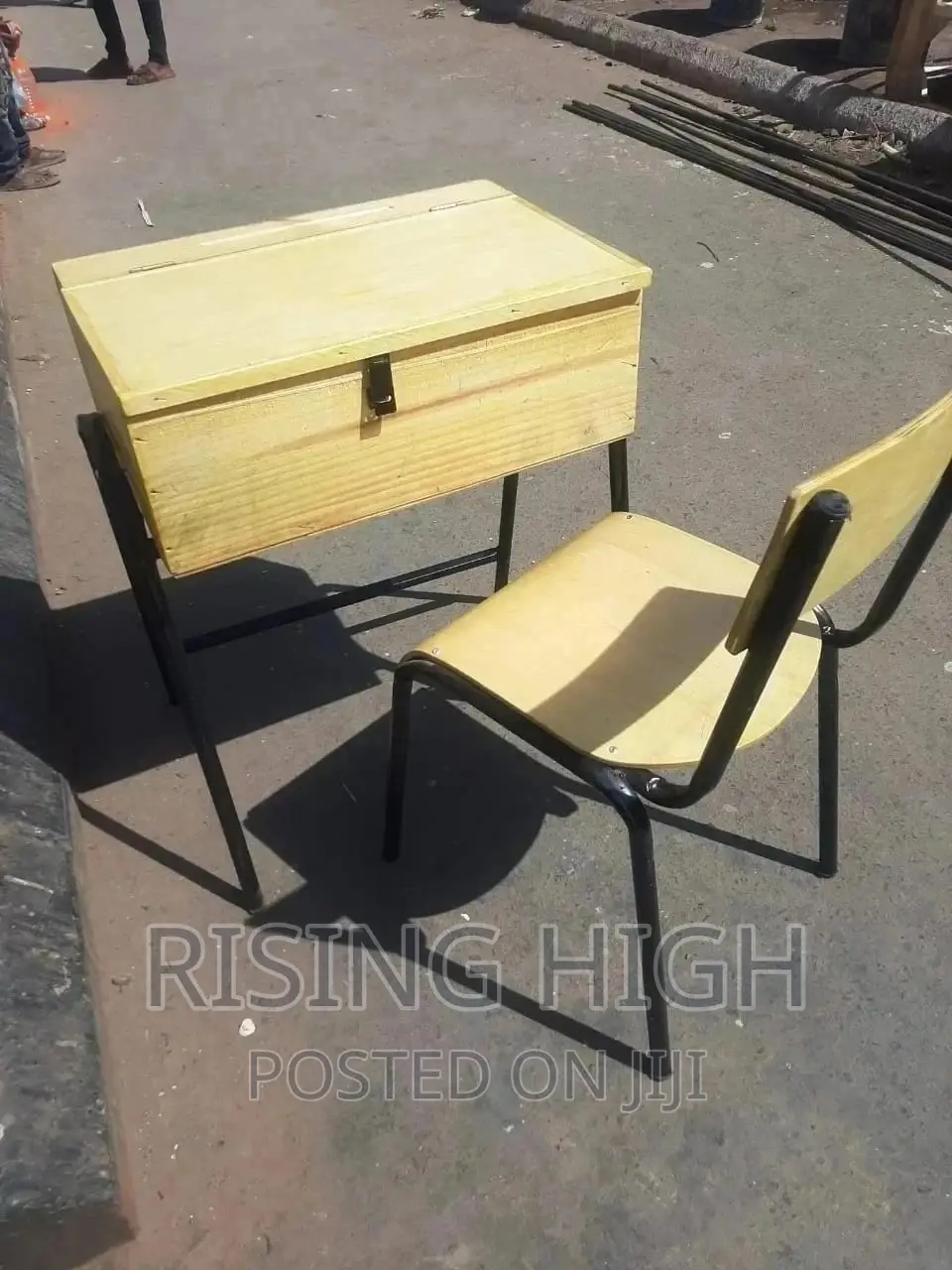 Best High Quality Lockers and Chairs