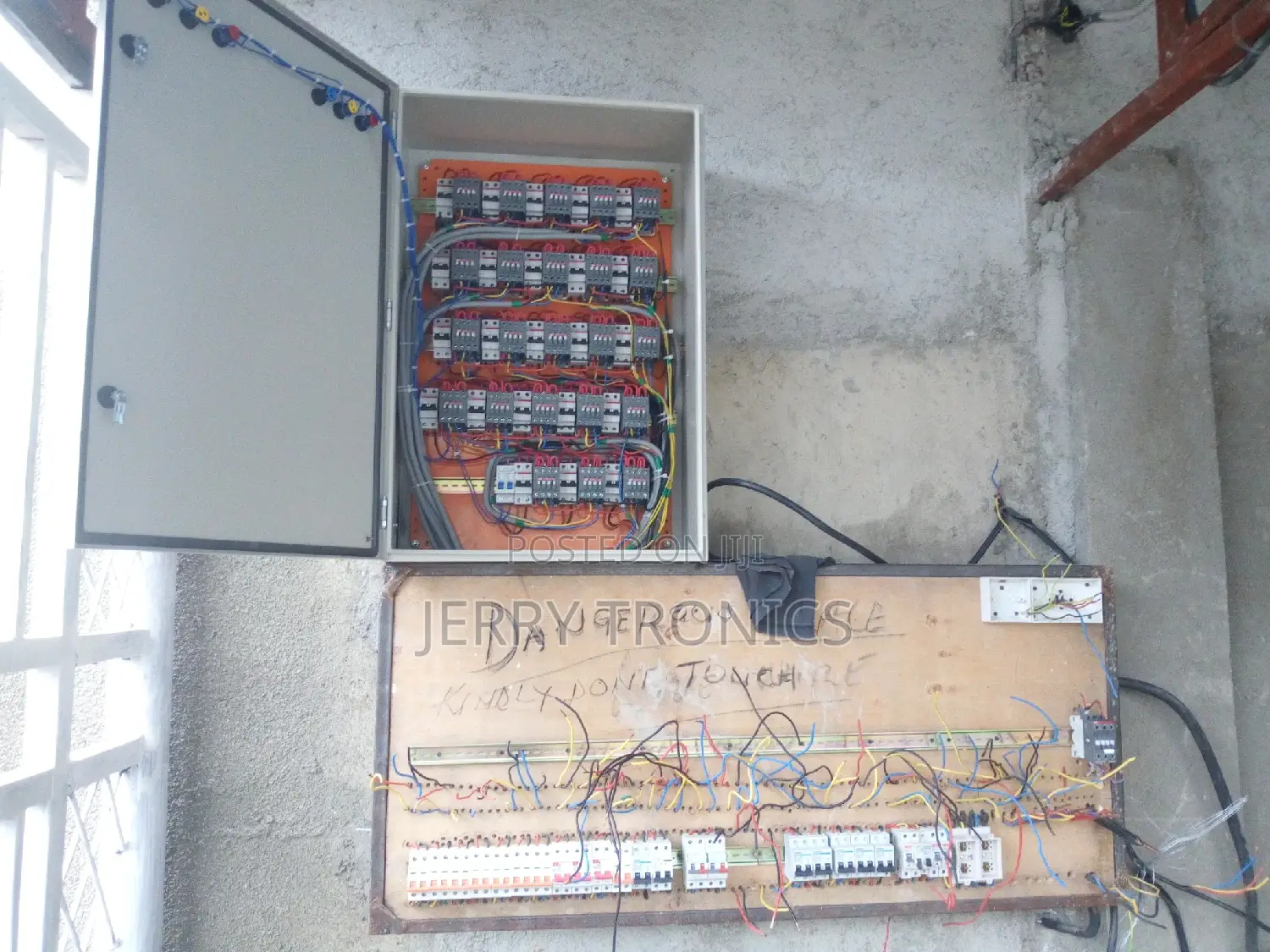 Fundi Wa Stima Electrician