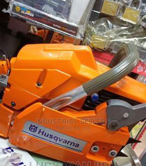 Uncompromising Quality 272xp Model Husqvarna Chainsaw - thumbnail 2
