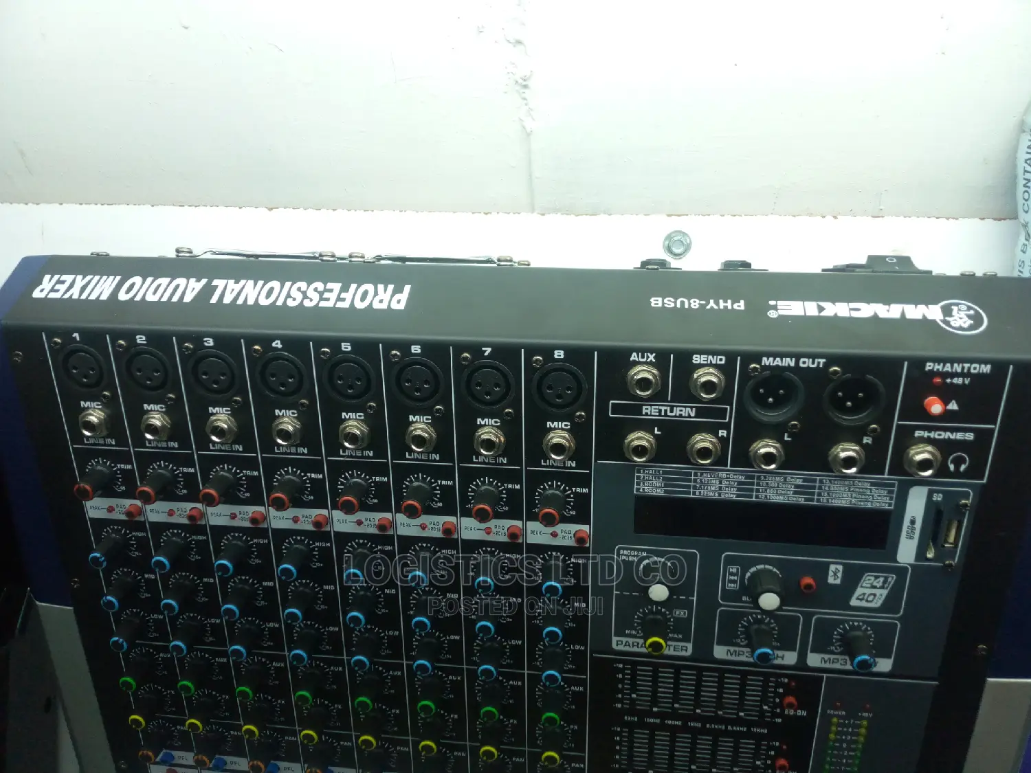 Mackie 8channel Powered Mixer 2000watts