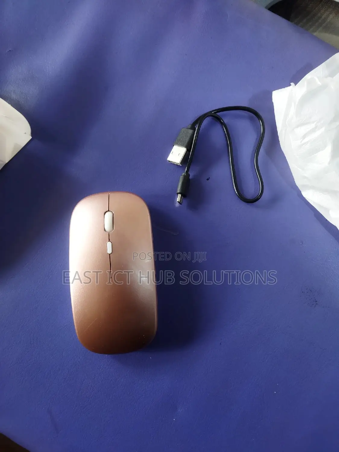 Sleek Slim Witeless Charging Mouse