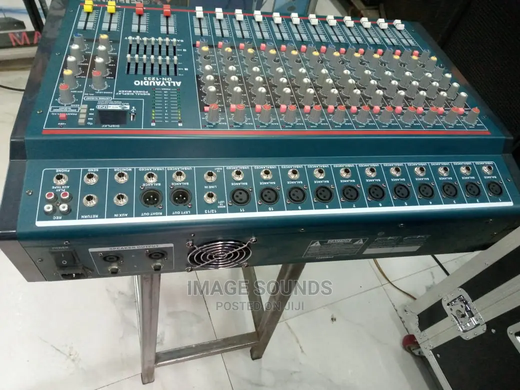 Powered Mixer 12ch 1233