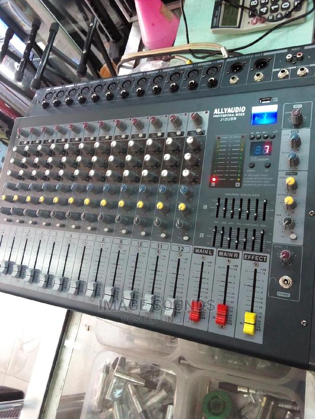 12 Channel Powered Mixer - Jp12 - main view