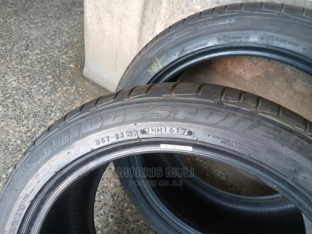 275/40r19 Bridgestone - thumbnail 2