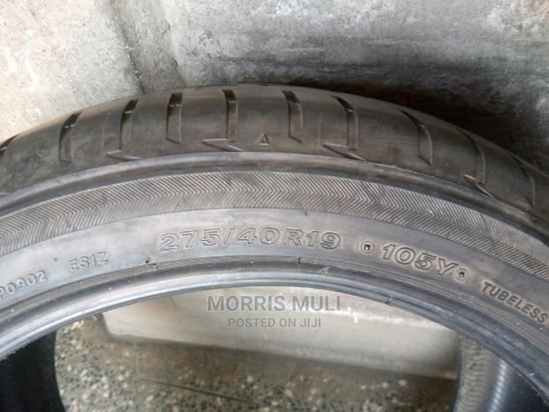 275/40r19 Bridgestone - thumbnail 3
