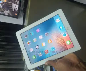 Apple iPad 3 Wi-Fi + Cellular 64 GB Silver