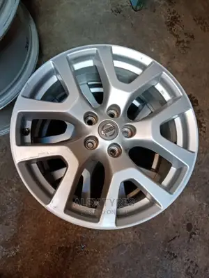 Size 18 Inch Nissan X-Tail Original Sport Rims Set