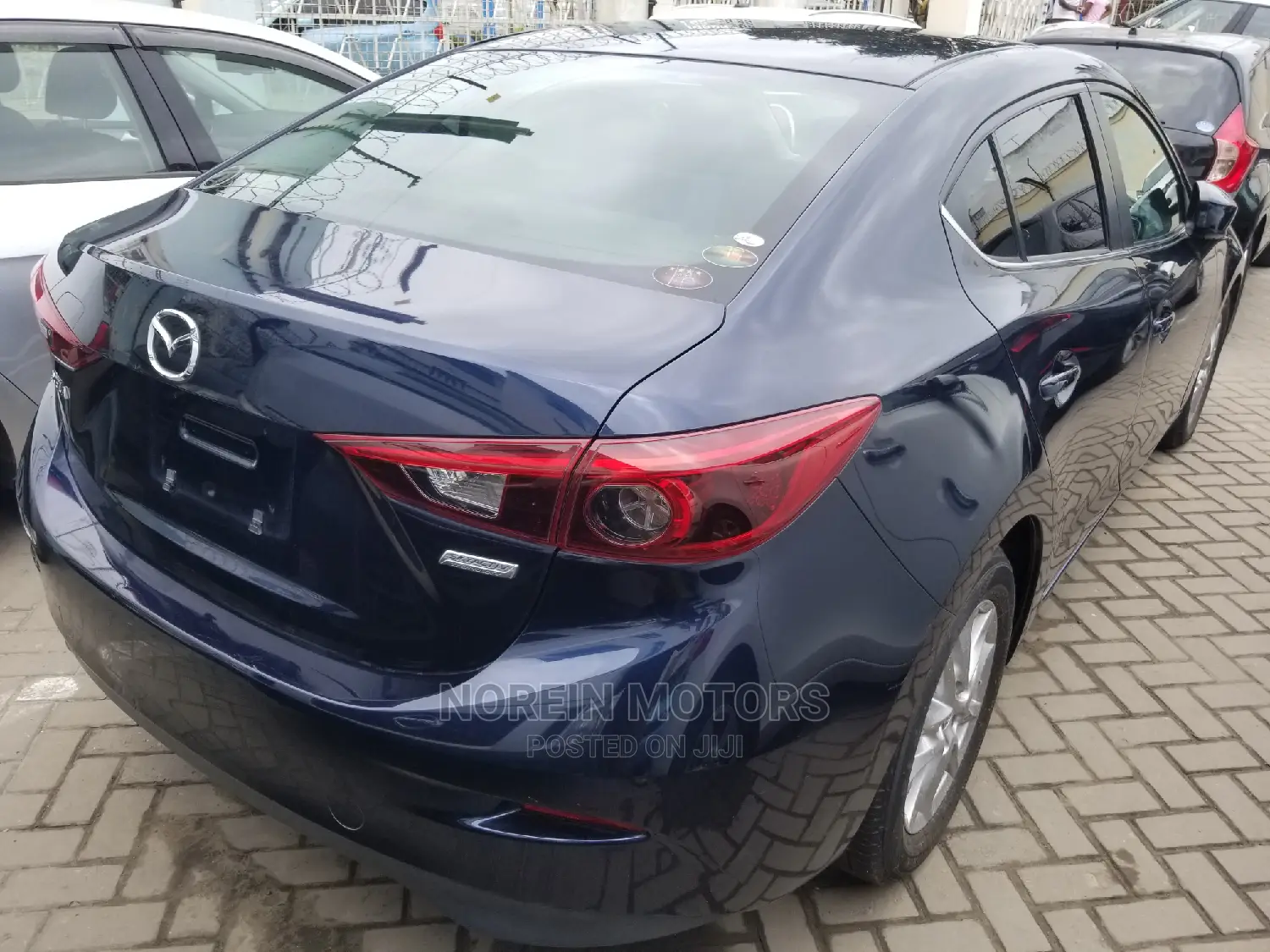 Mazda Axela 2014 SV Premium Blue